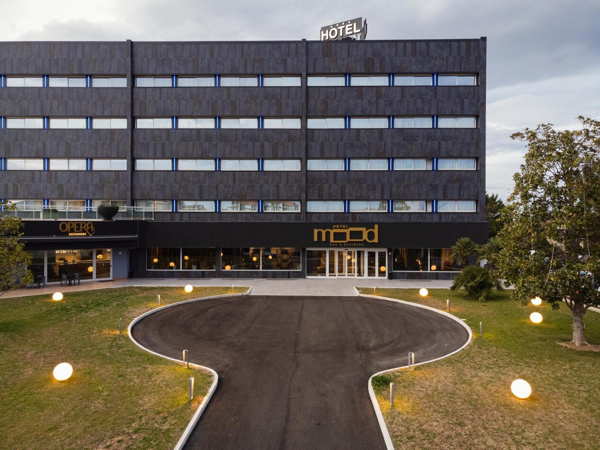 Mood Hotel Città Sant'Angelo Exterior foto